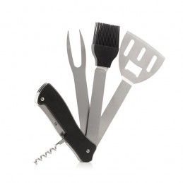 A very comfortable and practical set of barbecue tools for preparing exquisite barbecues.