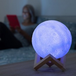 Perfecto para crear una atmósfera mágica e iluminar noche tras noche las habitaciones de los más soñadores.