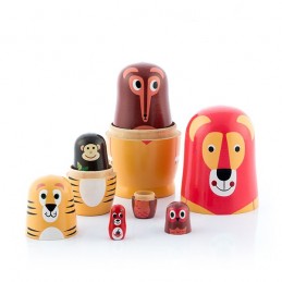 An educational toy with an original design inspired by the famous Russian dolls that entertains and facilitates children's learning.