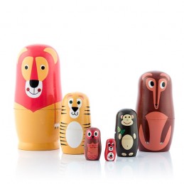 An educational toy with an original design inspired by the famous Russian dolls that entertains and facilitates children's learning.