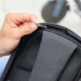 Le sac à dos antivol avec câble USB est le sac à dos idéal pour un usage quotidien et à chaque voyage !