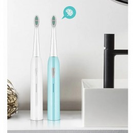 Eis uma Escova de Dentes Elétrica que irá tornar as suas rotinas de higiene tal como escovar dos dentes mais simples do que utilizando escovas manuais.