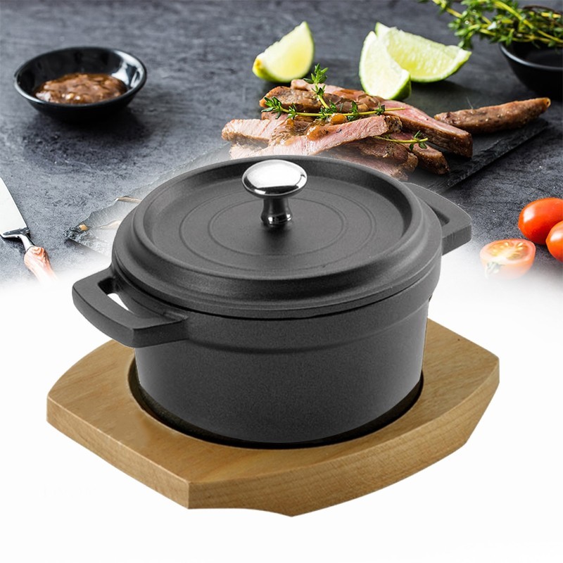 Black Cast Iron Gourmet Pan - 10 cm A gourmet cast iron pan, which will guarantee better quality and elegance in the preparation and presentation of your food.