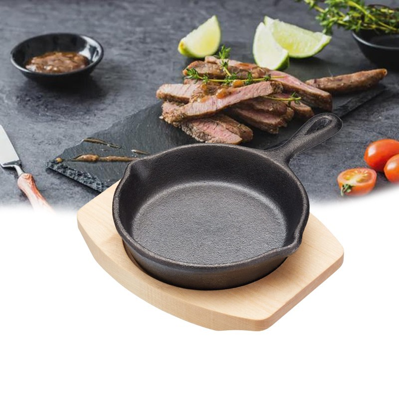 Black Cast Iron Gourmet Frying Pan - 16 cm Gourmet cast iron frying pan, which will guarantee better quality and elegance in the preparation and presentation of your food.