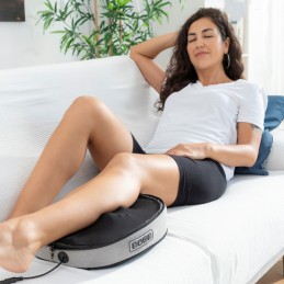 2-in-1 thermal shiatsu massager with ergonomic design and multifunction that provides a pleasant and relaxing sensation of relief, rest and well-being
