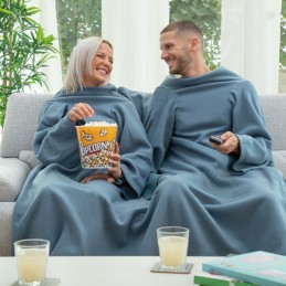 Comfortable and warm, the double sleeved blanket is ideal for couples to stay cozy and cozy at home during the winter months.