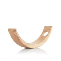A wooden bottle holder that stands out for its original and innovative intelligent design with a floating effect.