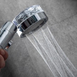 Ökologische Dusche mit Druckpropeller, die ein einzigartiges Badeerlebnis wie in einem Spa bietet, Wasserreduzierung durch Druck.