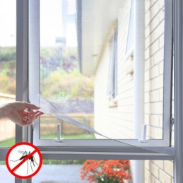 Con questa pratica zanzariera potrai lasciare la finestra aperta per goderti il bel tempo in tutta tranquillità, impedendo l'ingresso di insetti.