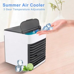 Un mini sistema di climatizzazione portatile, ideale per creare un ambiente piacevole, fresco e pulito.