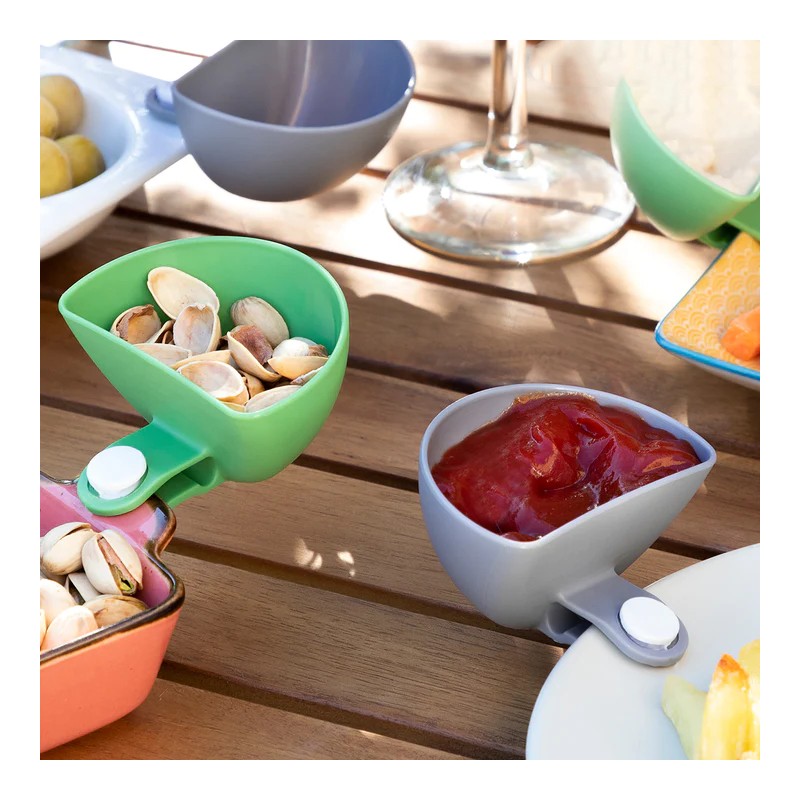 This set of 4 sauce bowls is the perfect solution for enjoying tasty appetizers with family and friends