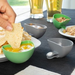 This set of 4 sauce bowls is the perfect solution for enjoying tasty appetizers with family and friends