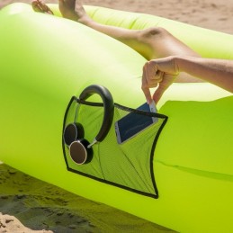 Déplacez-vous n'importe où, avec un maximum de style et de confort, grâce au Hangout Bag de style Lamzac, un canapé portable qui se gonfle en quelques secondes avec de l'air
