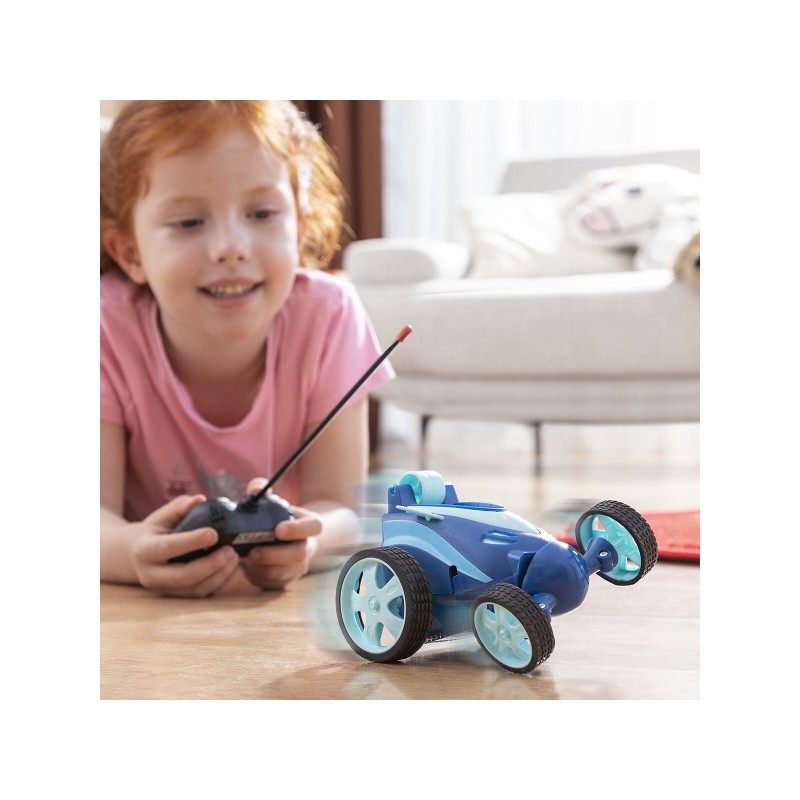 This car is an original and fun toy that performs all types of pirouettes and somersaults.