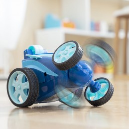 This car is an original and fun toy that performs all types of pirouettes and somersaults.
