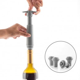 Cette pompe à vide vous permet de conserver intactes les propriétés des restes de vin en bouteilles jusqu'à 7 jours.