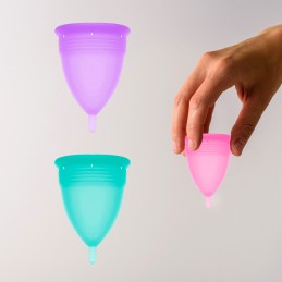 Esta fantástica copa menstrual de silicona es respetuosa con el medio ambiente y te permite ahorrar dinero en compresas y tampones.