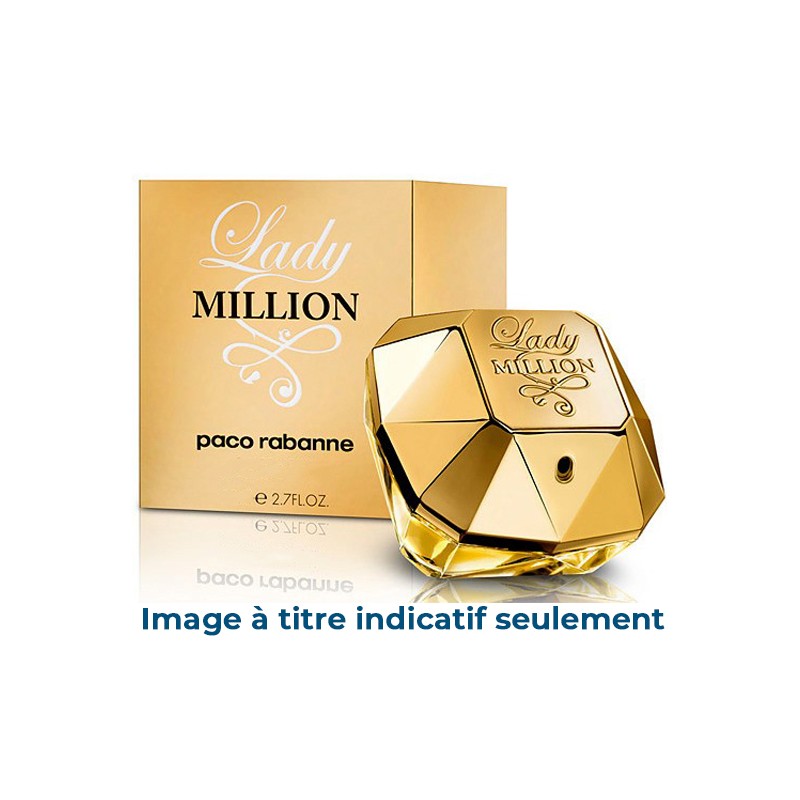 Sa fragrance enveloppe la peau de la femme de différentes facettes aromatiques, créant une sensation olfactive mystérieuse.