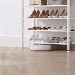 Une combinaison parfaite d'étagère à chaussures et de cintre, qui offre un grand espace de rangement et d'organisation dans votre maison.