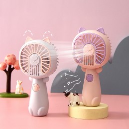 Cool down this summer with this portable USB rechargeable fan, with an original design