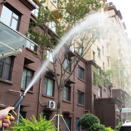 Ce fantastique kit de lavage s'adapte à un tuyau commun et vous permet d'irriguer les jardins, de laver les voitures, les murs, les sols, etc...