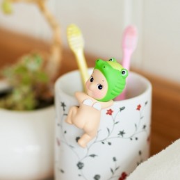 These little angels can climb onto your desk or nearby objects while watching you as you work or study.