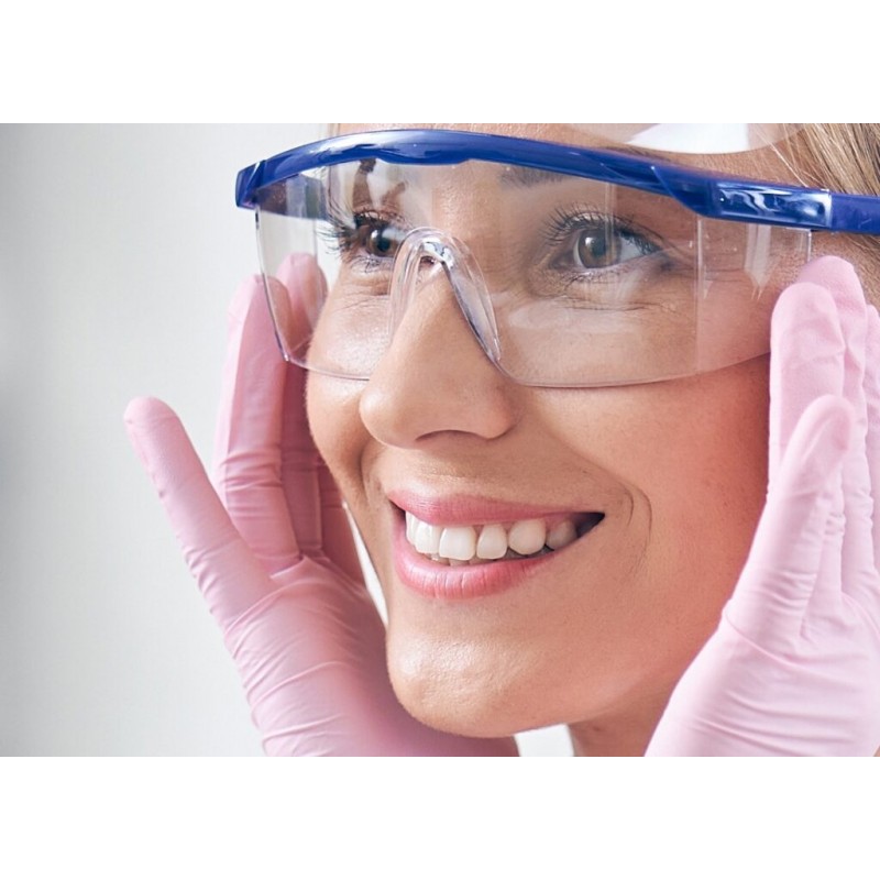 Panoramic Safety Glasses are an excellent solution for protecting against splashes, droplets and dust from the front.