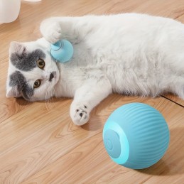 Delight your felines and stimulate their natural hunting impulses thanks to this smart toy.