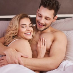 Este gel orgásmico prolonga la duración de las relaciones sexuales, aumenta el placer y ayuda a ambos miembros de la pareja a alcanzar el clímax.