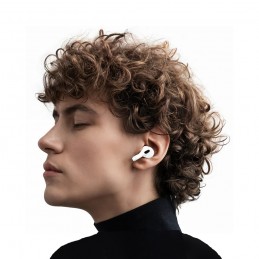 Mejore su experiencia auditiva con estos auriculares con cancelación activa de ruido que ofrecen un sonido envolvente y funciones avanzadas.