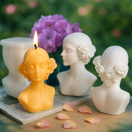 Handmade soy wax candle, shaped like a female bust. Vegan fragrances, various colors and sizes. Made in Portugal - ideal for gift giving.