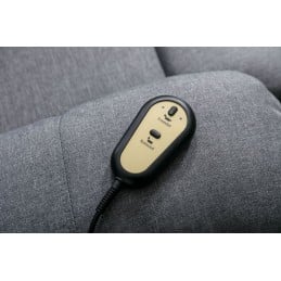 Poltrona - Cadeirão Levanta pessoas em Tecido Este sofá possui um sistema que permite que o sofá levante e desça permitindo que a pessoa se sente ou saia do sofá sem efetuar qualquer esforço.