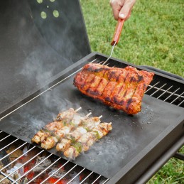 Reusable Oven and BBQ Mats - Pack of 2 Pack of 2 reusable oven and grill mats, PFOA-free, cuttable, non-stick and dishwasher safe. Withstands temperatures up to 265°C.