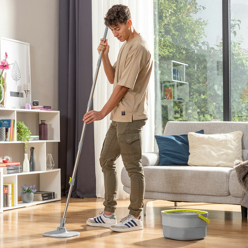 Mopa giratória com limpeza automática, balde separador de águas, cabeça 360º, cabo desmontável de 156 cm e 2 mopas de microfibra laváveis