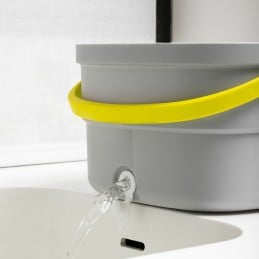 Mocio magico girevole a 360° con secchio a doppia azione Mocio rotante con pulizia automatica, secchio separatore d'acqua, testina girevole a 360°, manico staccabile da 156 cm e 2 panni in microfibra lavabili.