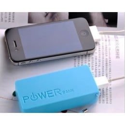 Avoid running out of battery thanks to this high-capacity 2600 mAh Power bank Portable Charger.