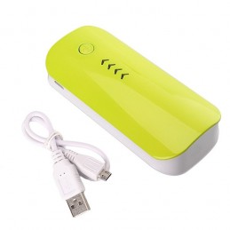 Evita quedarte sin batería gracias a este Cargador Portátil Power Bank de 5600 mAh de alta capacidad.