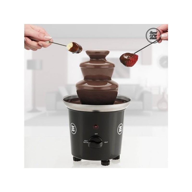 Cascading Chocolate Fountain The Cascading Chocolate Fountain is an excellent way to entertain your friends, especially those who can't do without chocolate.