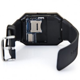 Può essere utilizzato come orologio intelligente, è anche un telefono. Con la possibilità di inserire una SIM card ed effettuare chiamate o inviare messaggi