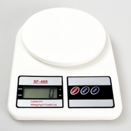 Esta báscula de cocina tiene un sistema de peso digital muy preciso y puede pesar hasta 5 kg exactamente en gramos, por lo que se adapta a cualquier cocina.