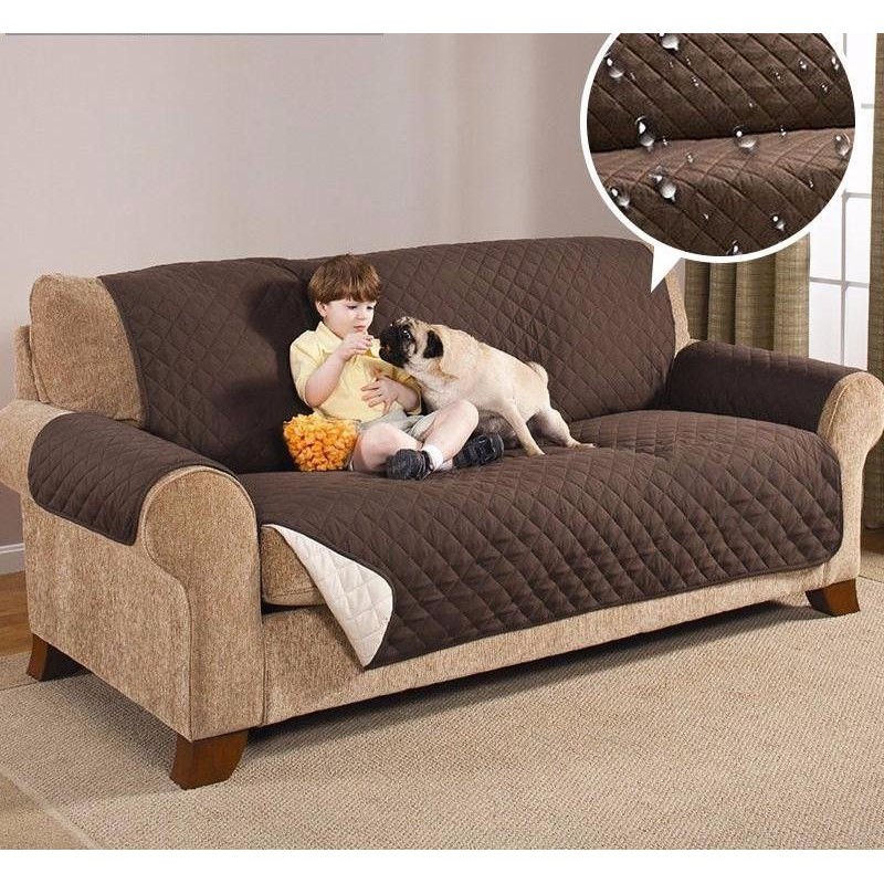 Sofa Saver - Protect your sofa from stains and fur and breathe new life into your living room with this reversible sofa protector.