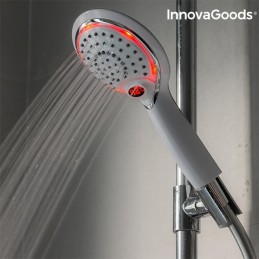 Controlla facilmente la temperatura dell'acqua con la nuova doccia a LED con sensore e indicatore di temperatura.