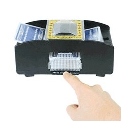 El barajador automático de cartas añade un toque de autenticidad a tu mesa de juego, los días de sufrimiento del crupier han terminado.