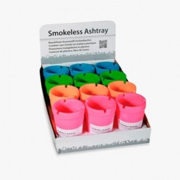 Portable ashtray with lid ideal for taking to the beach or pool and keeping the environment cleaner.