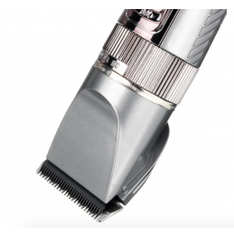 Achieve simple and precise cuts in the comfort of your home with the help of this complete Hair Clipper