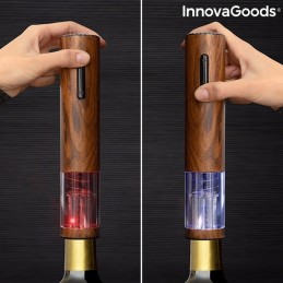 An electric corkscrew with great quality and innovative design, useful for opening bottles of the best wines in a practical and efficient way!