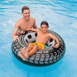 ¡Haz que tu verano sea mucho más divertido con la ayuda del Flotador Hinchable con forma de rueda de coche!