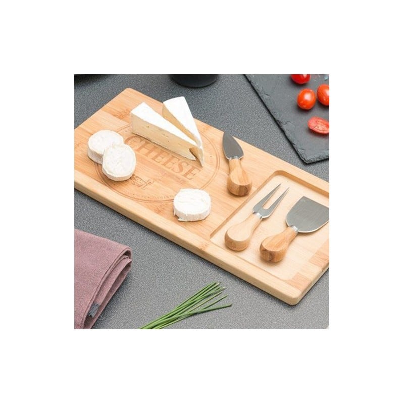 Tábua de bambu com facas para queijos - 4 peças A escolha ideal para cortar e apresentar os queijos mais especiais com estilo e elegância.