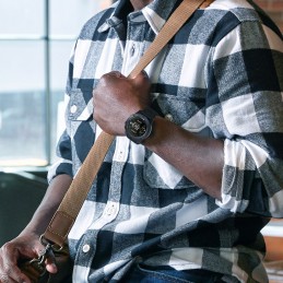 Um smartwatch feito para manter a sua vida ativa, que alia a elegância e o conforto com múltiplas funções. Esqueça o tempo em que relógio indicava apenas a hora