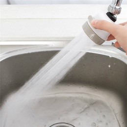 Mit diesem innovativen 360-Grad-Wasserhahnkopf können Sie Ihr Geschirr besser und mit weniger Wasser spülen.